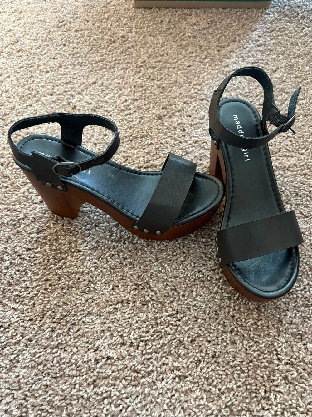 Madden Girl Black Platform Ankle-Strap Sandals Size 7.5